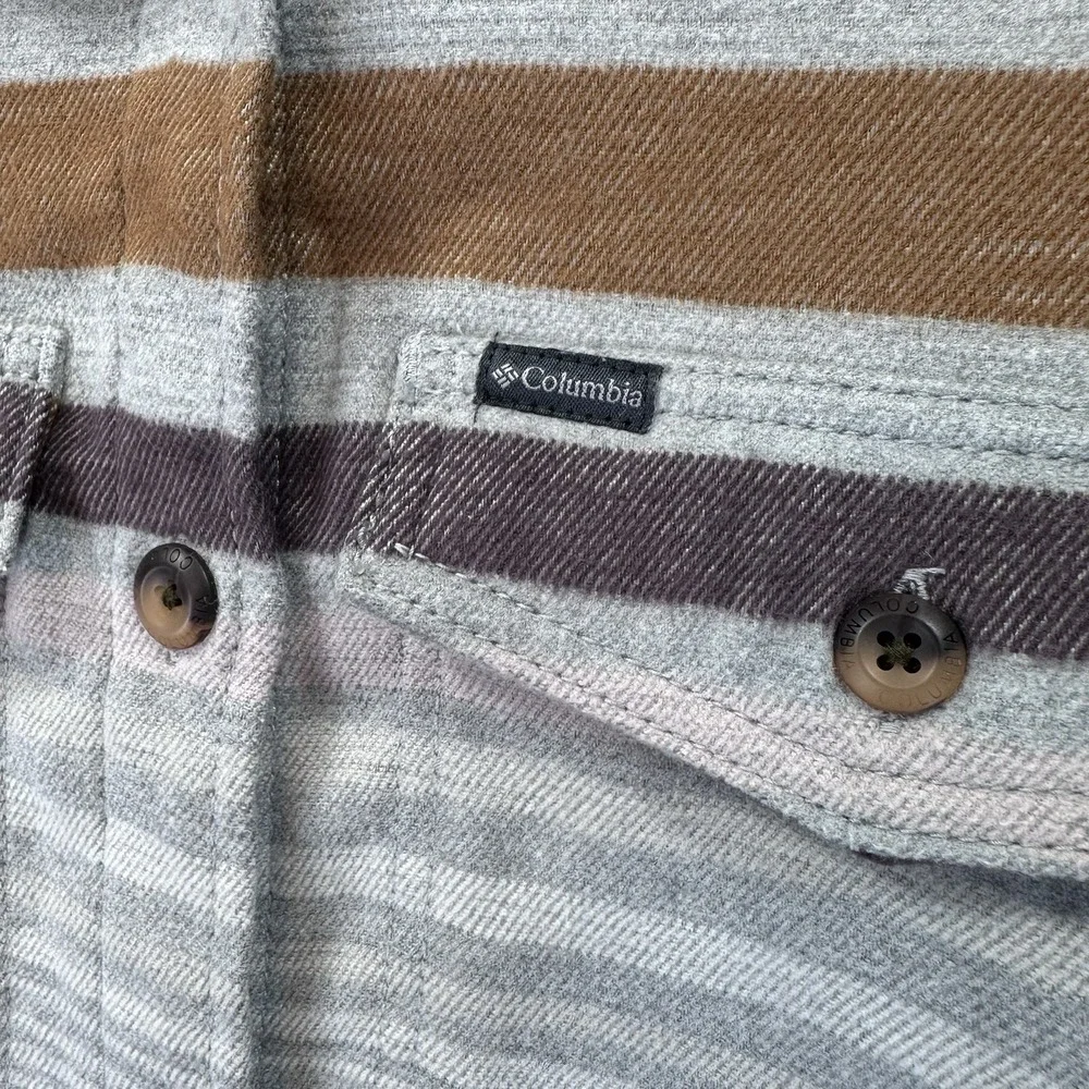 Columbia Calico Basin Women's XL Gray Brown Striped Shirt Jacket Shacket Pockets